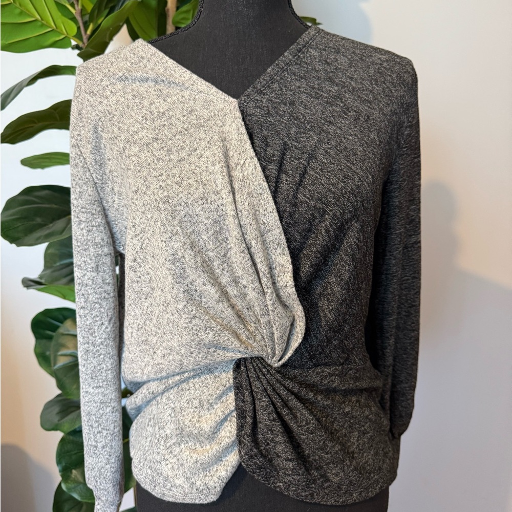 NY Collection Two-Tone Gray Twist Front Sweater